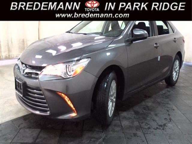 2017 Toyota Camry LE 4Dr Sedan